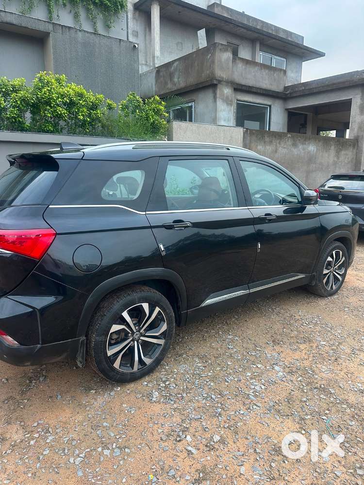 Mg Hector Plus 2023