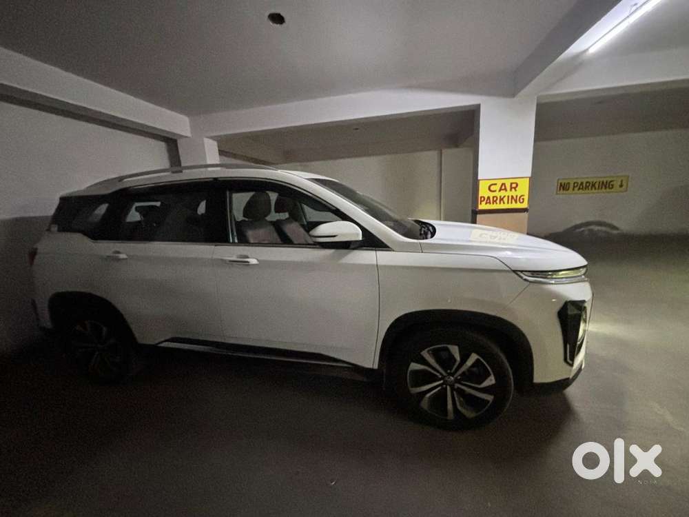Mg Hector Plus 2023