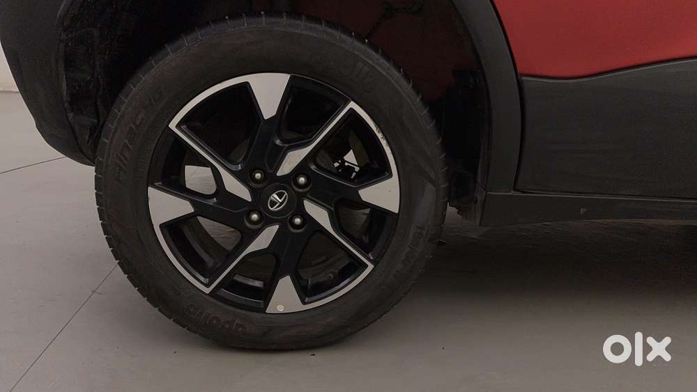 Tata Punch Creative Dual Tone Mt Sunroof, 2023, Petrol