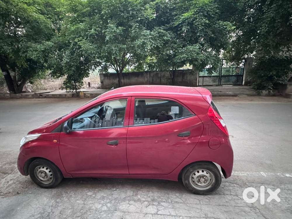 Hyundai With Petrol 2012