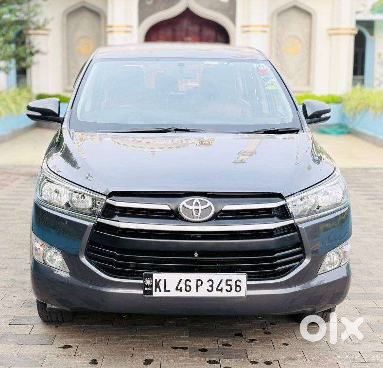 Toyota Innova 2.5 Gx 7 Str Bs-iii, 2015, Diesel
