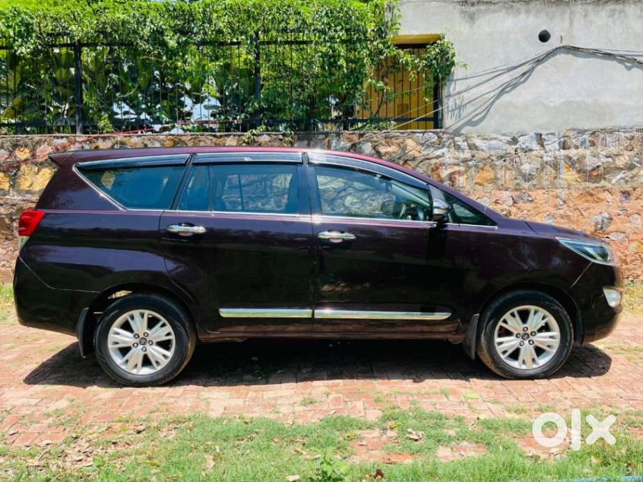 Toyota Innova Crysta 2.8 Z, 2016, Diesel