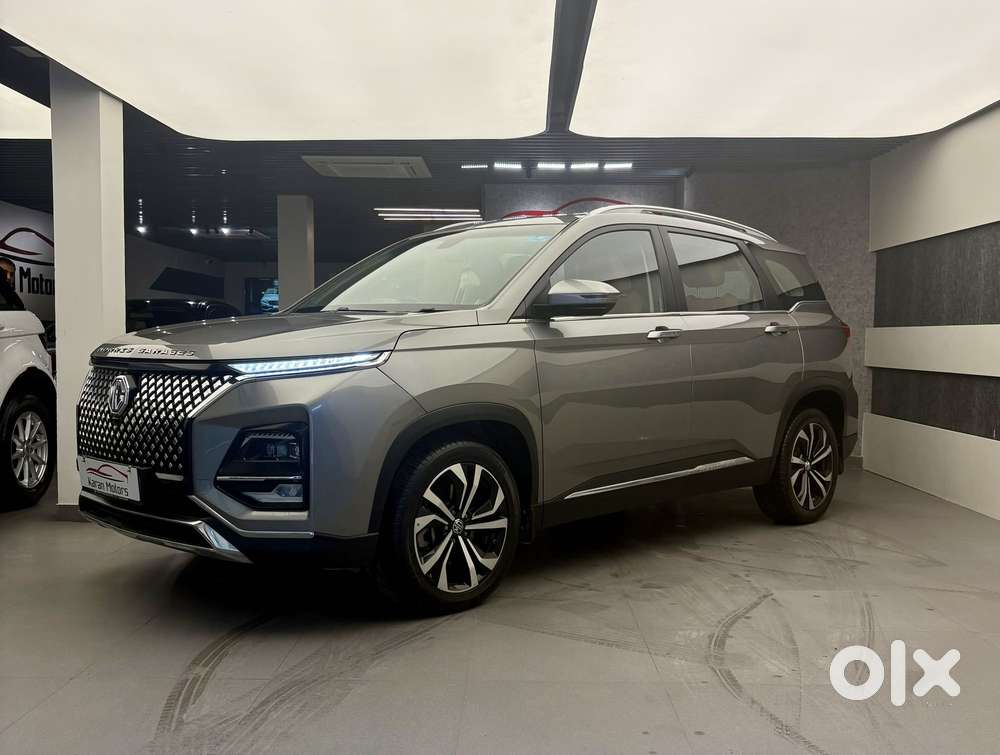 Mg Hector Plus Sharp Pro 1.5 Turbo Petrol Cvt 6 Str, 2023, Petrol