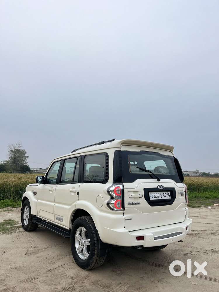 Mahindra Scorpio S10 At 2wd, 2016, Diesel
