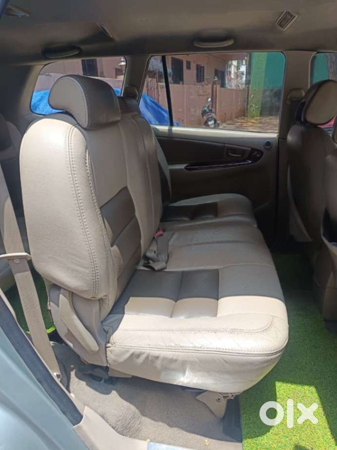 Toyota Innova 2.5 G (diesel) 7 Seater, 2006, Diesel
