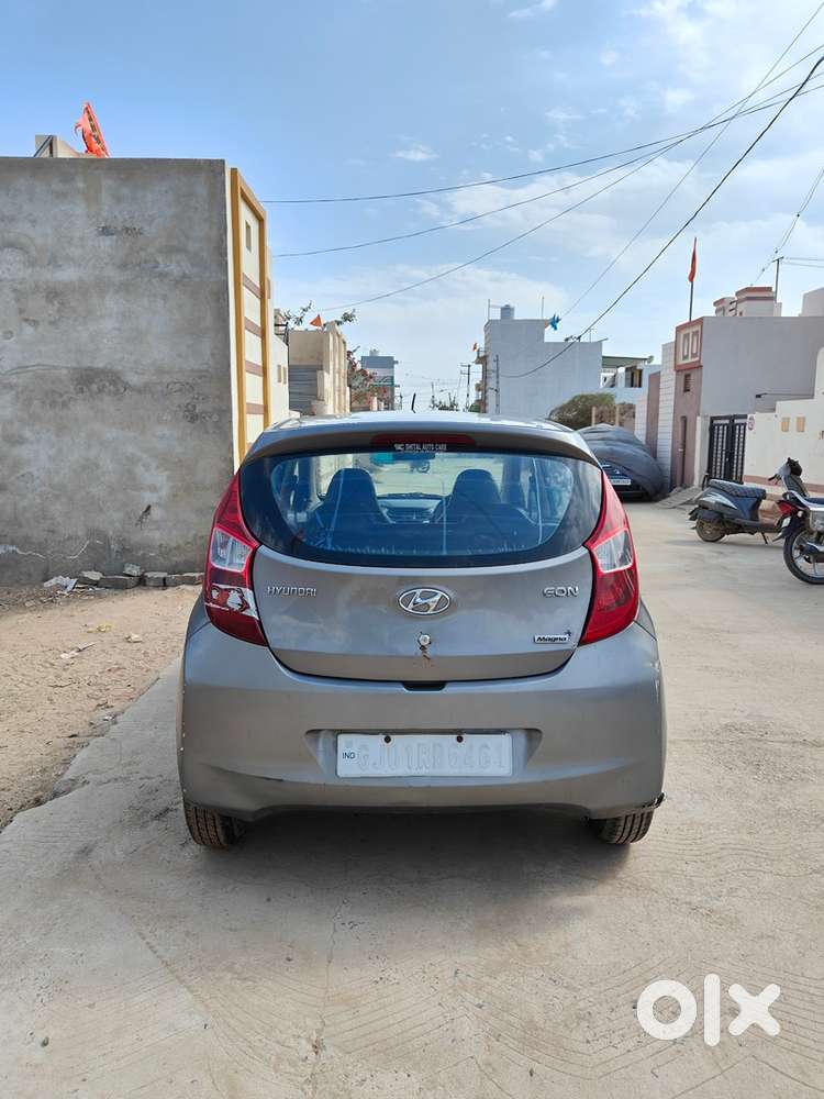 Hyundai Eon Magna+ Petrol Manual 2013
