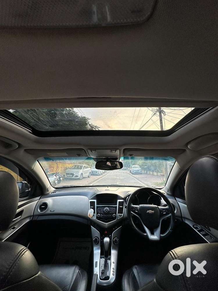 Diesel Rocket - Chevrolet Cruze / Automatic / Sunroof