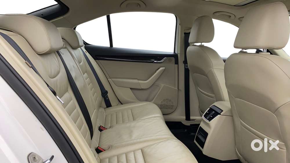 Skoda Octavia 1.8 Tsi At Style Plus, 2017, Petrol