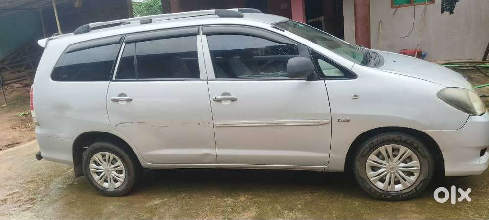 Toyota Innova 2.5 G2 2011