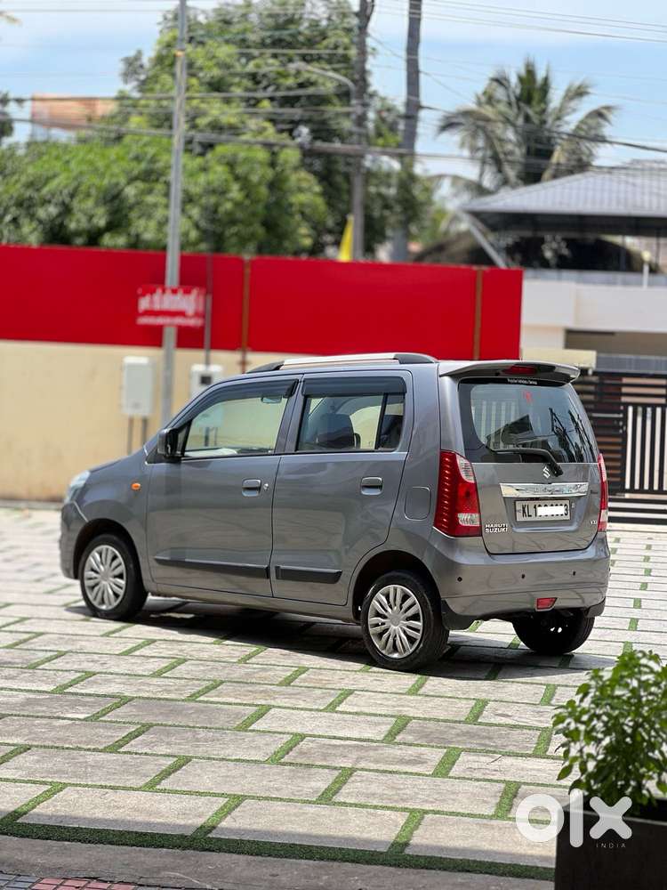 Maruti Suzuki Wagon R Amt Vxi Option, 2017, Petrol