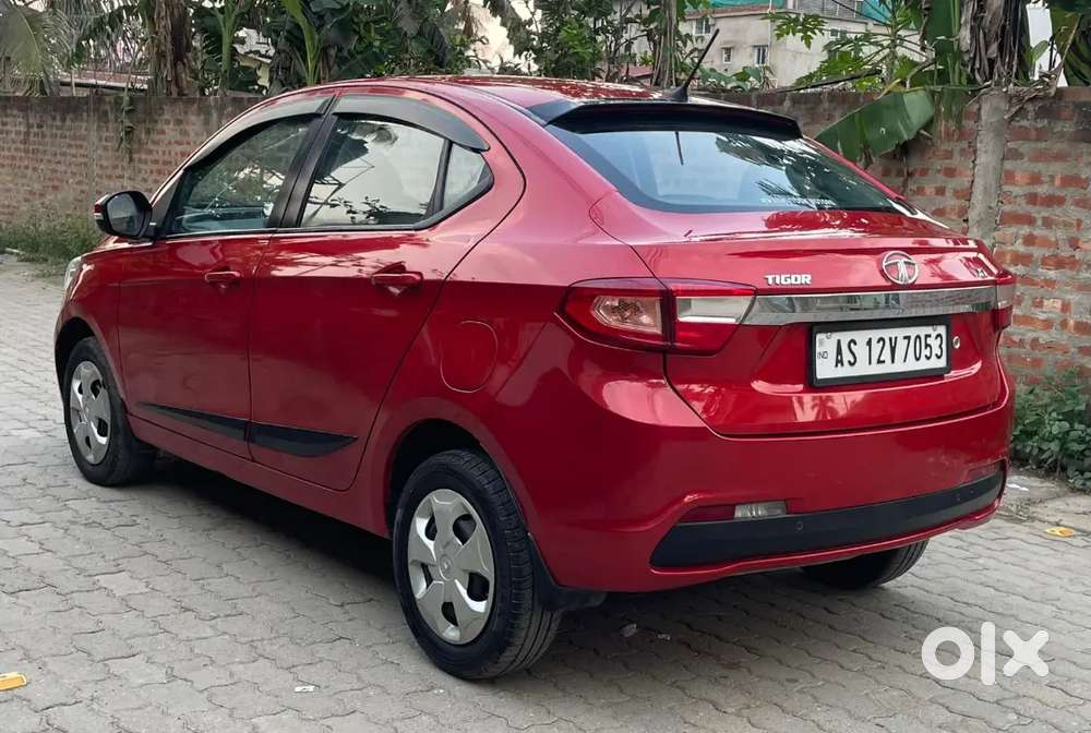 Tata Tigor Xt
