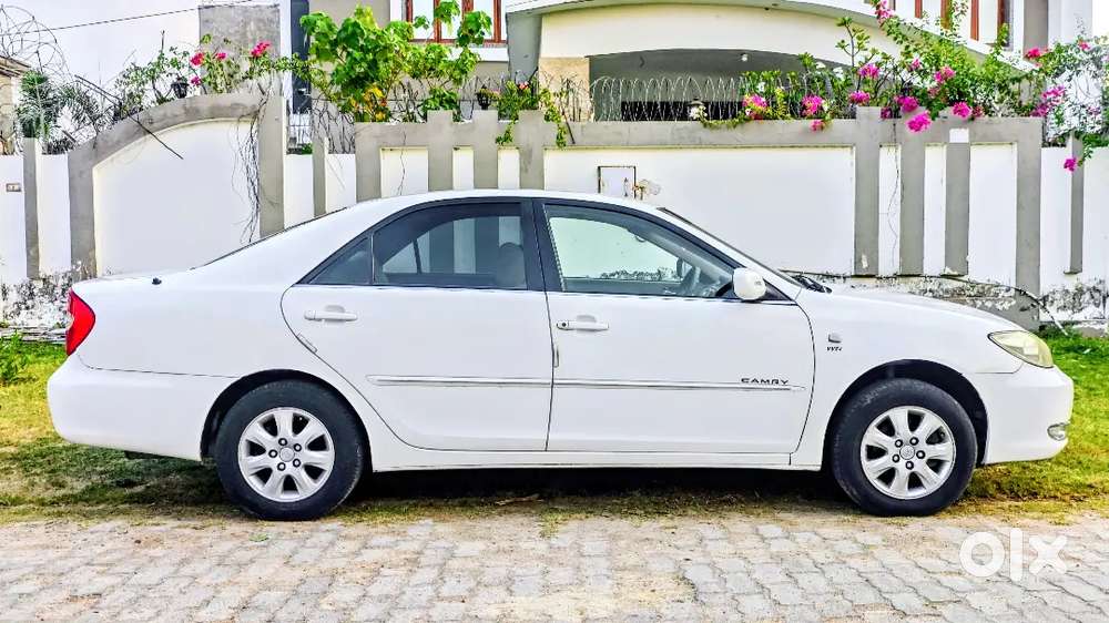 Toyota Camry 2004 Petrol Well Maintained