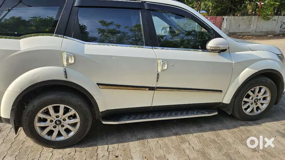 Mahindra Xuv500 W9 Sunroof Manual 2021 August 1 Owner 95000km Driven