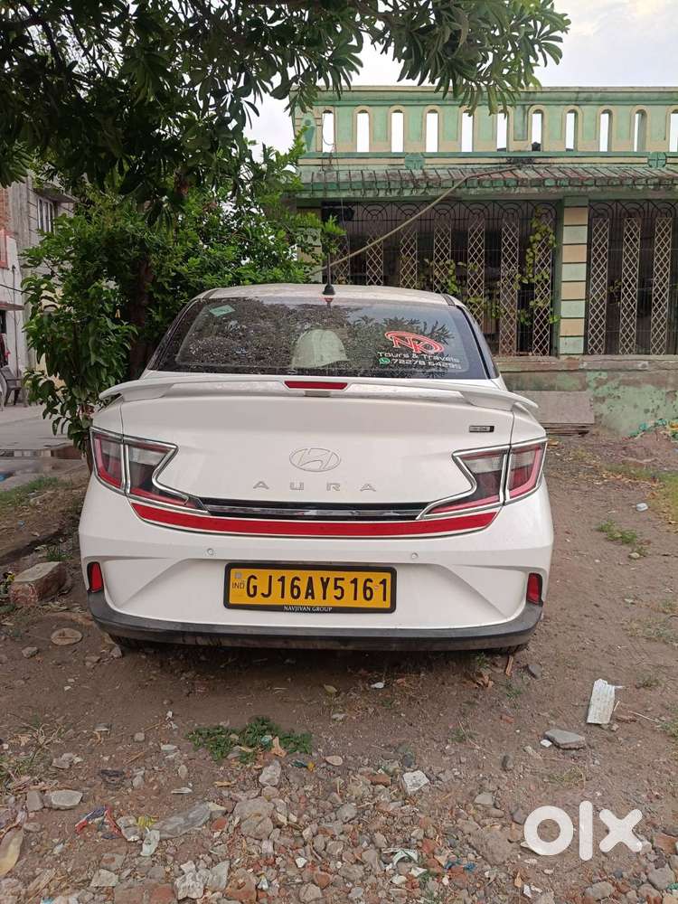 Aura Cng Taxi Passing In Bharuch Gujarat