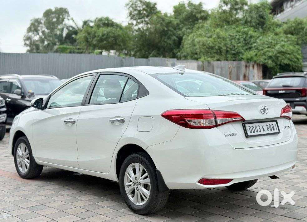 Toyota Yaris Vx Cvt, 2019, Petrol