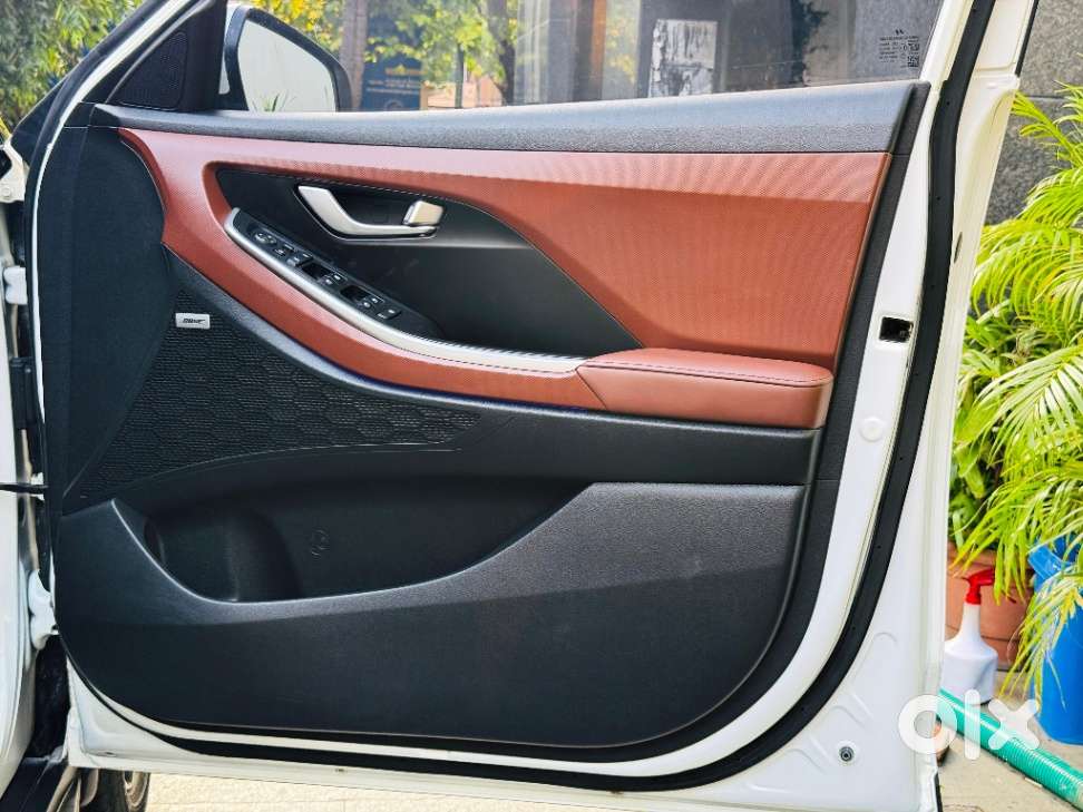 Hyundai Alcazar 2.0 Platinum (o) Petrol At 6 Str, 2023, Petrol