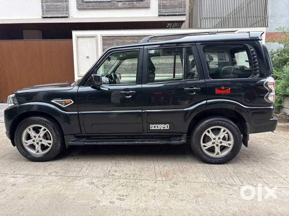 Mahindra Scorpio S10 7 Seater, 2017, Diesel