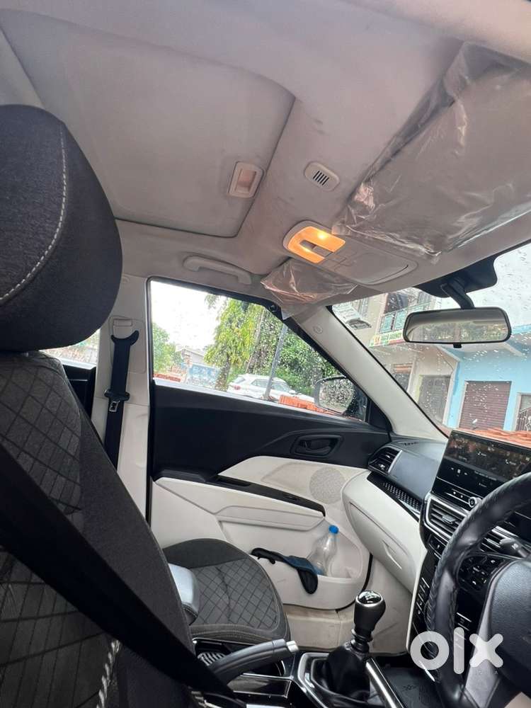Mahindra Xuv 3xo 2023