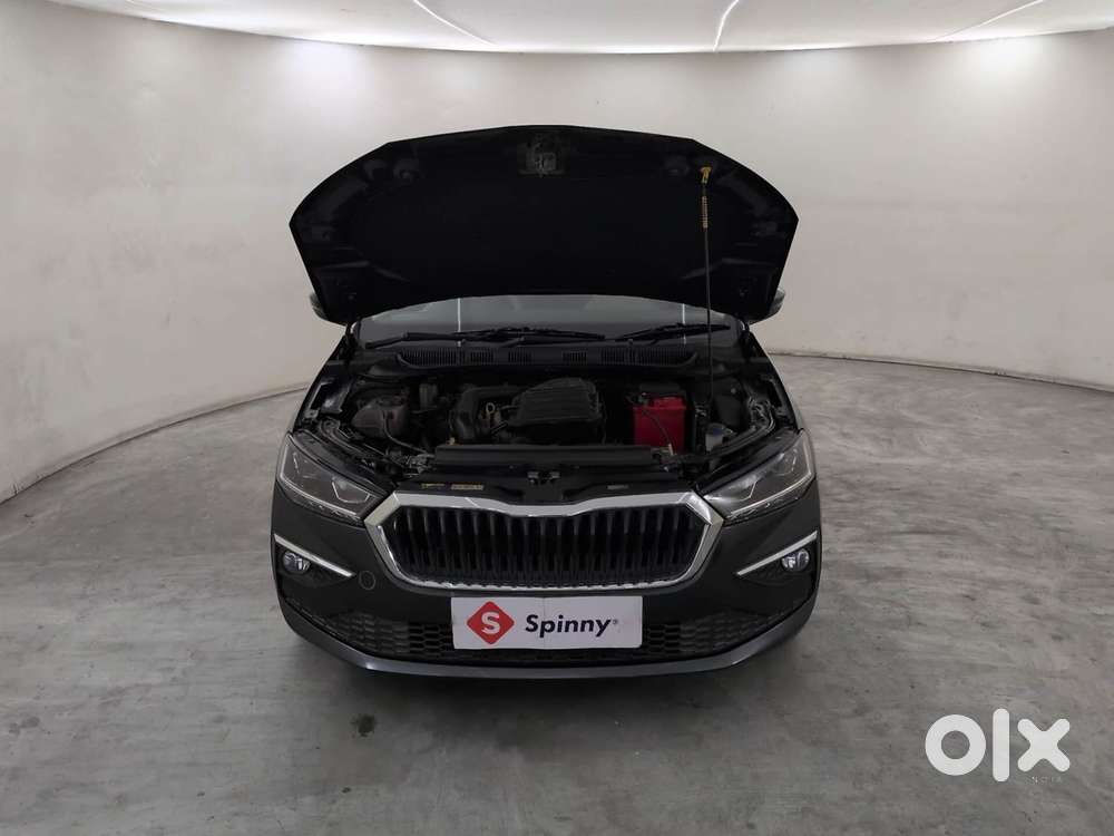 Skoda Slavia Style 1.0l Tsi At, 2022, Petrol