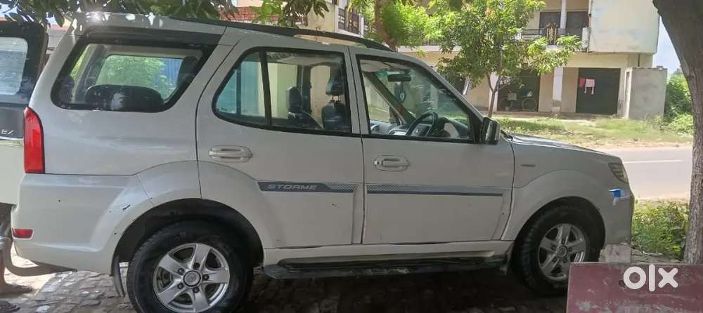 Tata Safari Storme 2016 Diesel Automatic