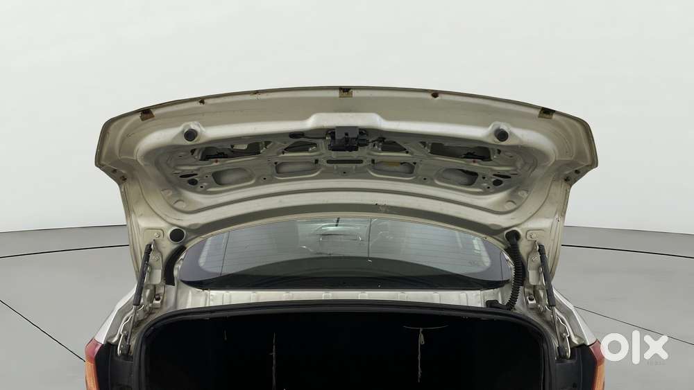 Tata Tigor Xza, 2018, Petrol