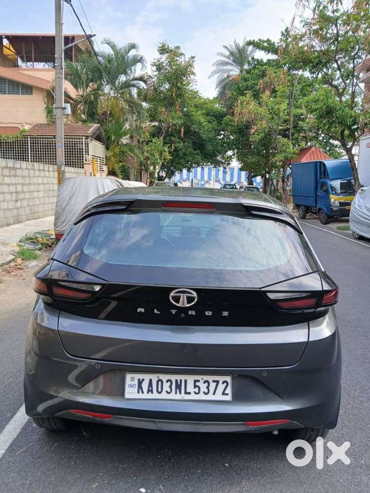 Tata Altroz 1.2 Xt, 2022, Petrol