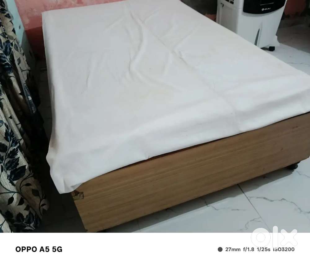 Singal bed 4/6 shisam wood