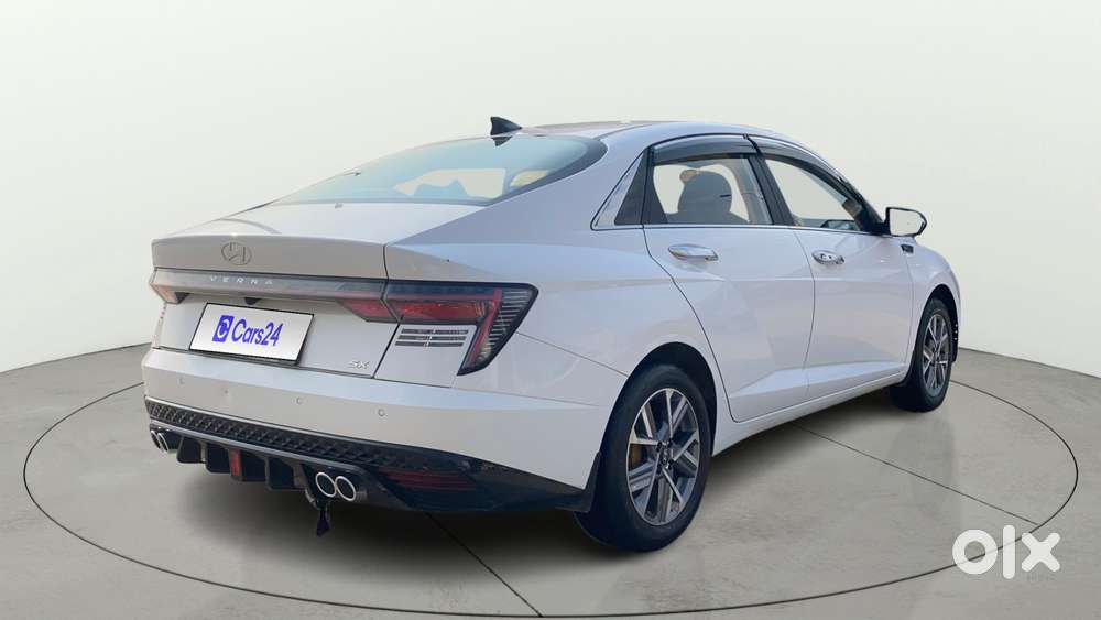 Hyundai Verna 1.5 Mpi Mt Sx (o), 2024, Petrol
