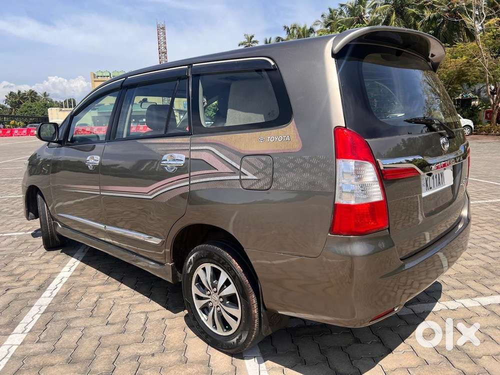 Toyota Innova 2.5 Z Diesel 7 Seater, 2015, Diesel