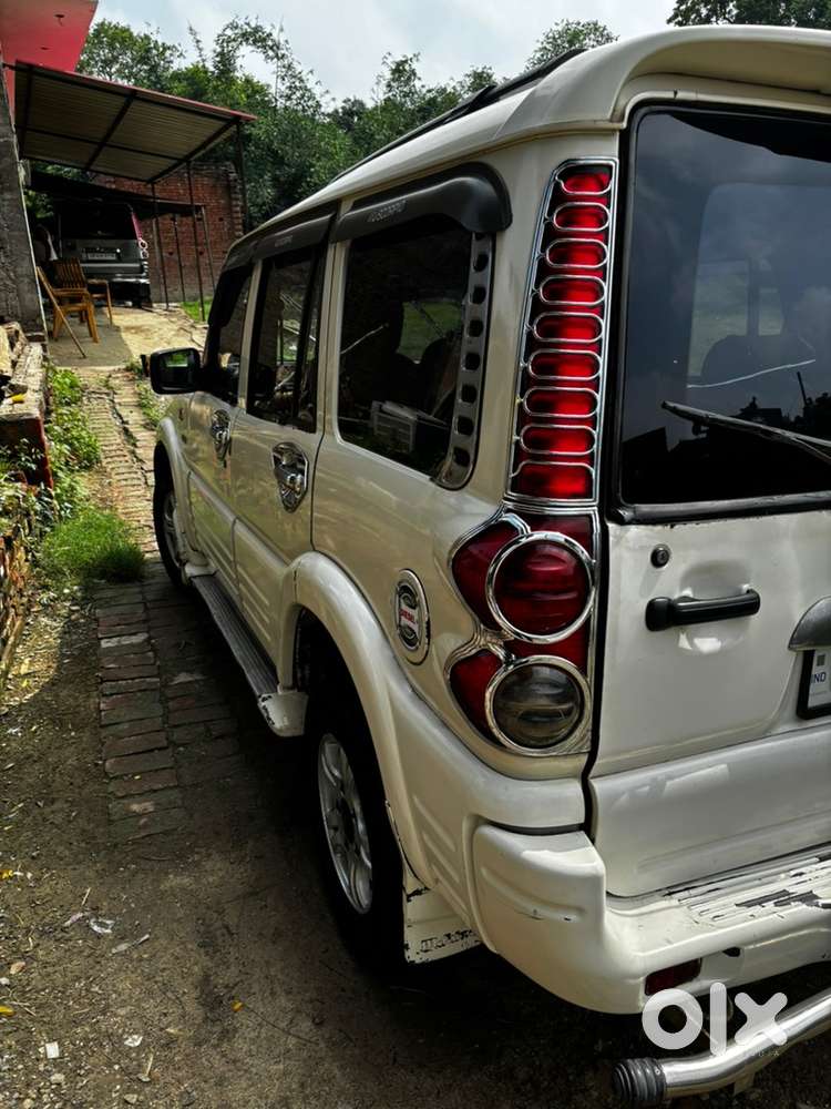 Mahindra Diesel Car 2010