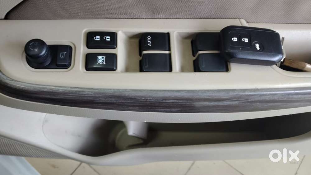 Maruti Suzuki Swift Dzire Vxi(o) Amt, 2020, Petrol