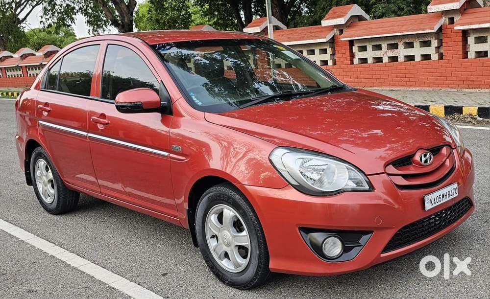 Hyundai Verna Petrol 2010 Model