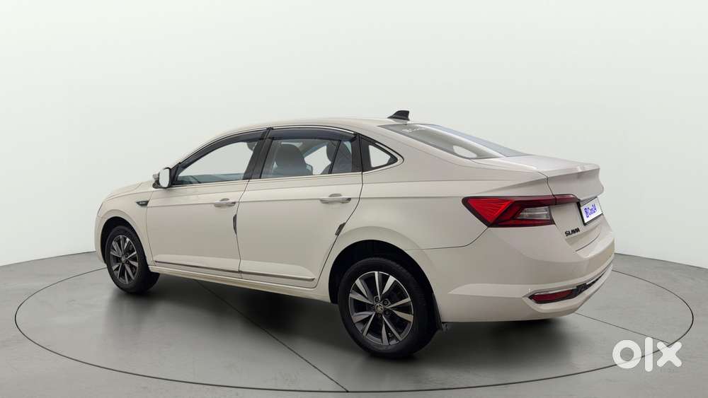 Skoda Slavia Style 1.0l Tsi Mt, 2024, Petrol