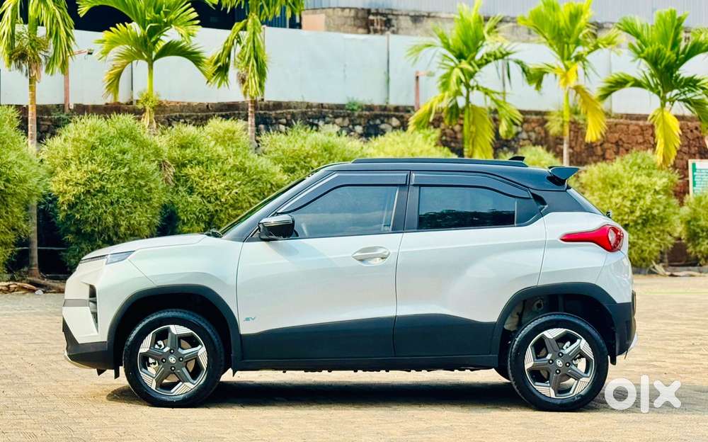 Tata Punch Ev Empowered Plus Lr, 2025, Electric