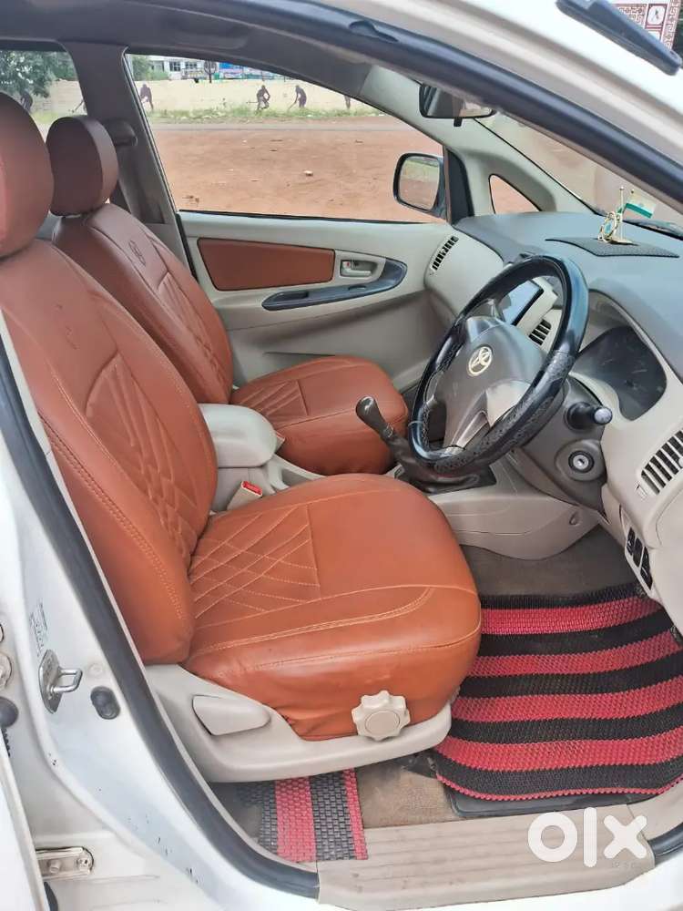 Toyota Innova 2.5 G 2014