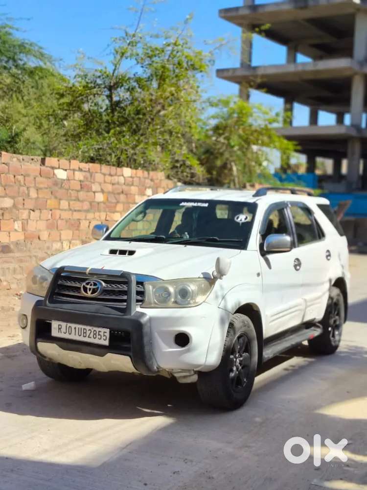 Toyota Fortuner 4*4 2012 Diesel Well Maintained