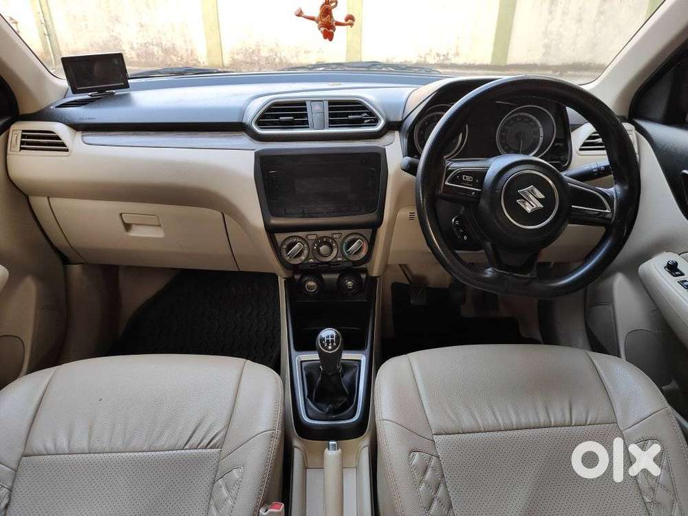 Maruti Suzuki Dzire 1.2 Vxi, 2022, Petrol