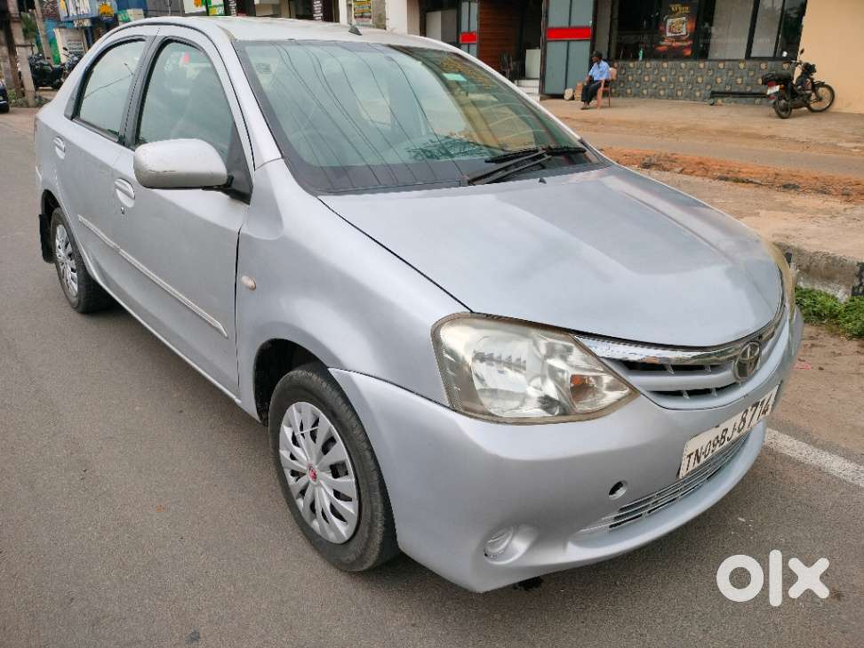 Toyota Etios V, 2011, Petrol