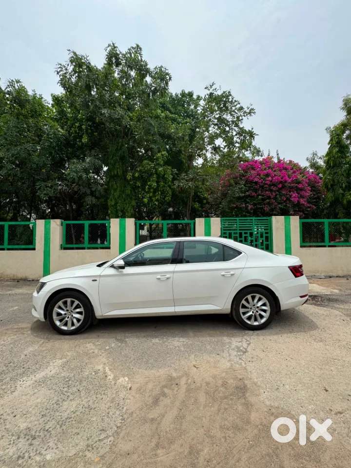 Skoda Superb 2.0 L&k Tsi At, 2016, Petrol