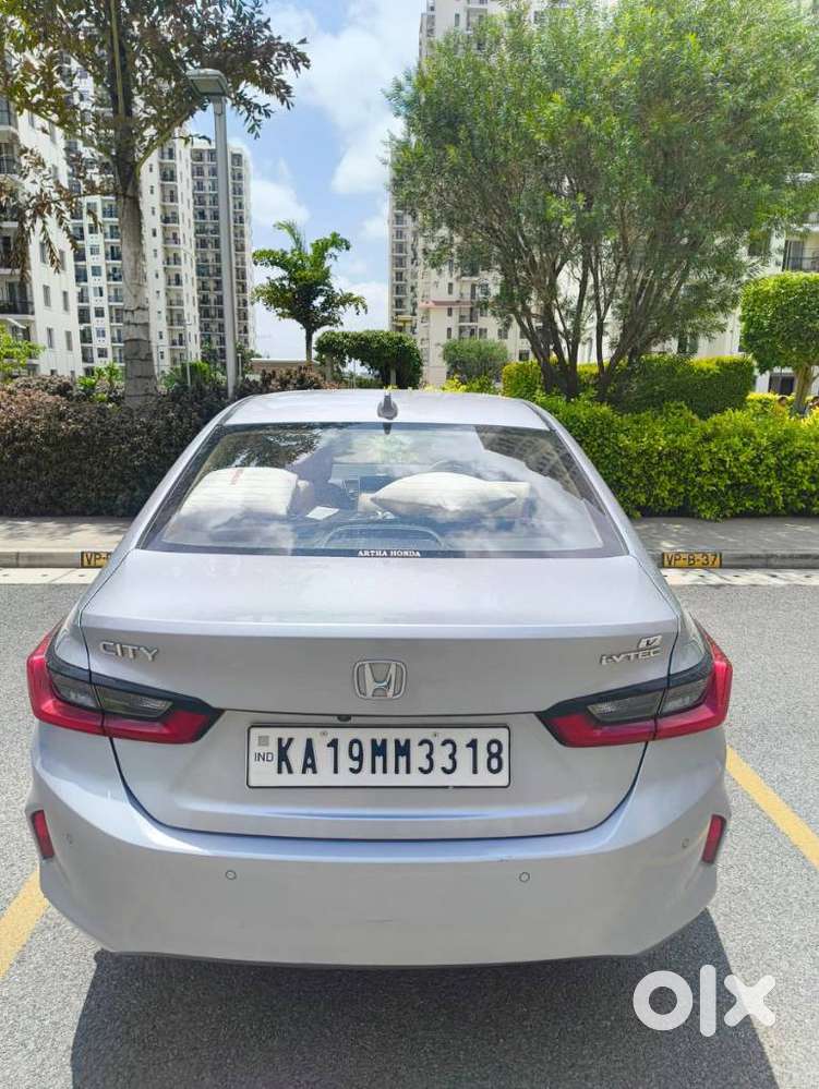 Honda City 1.5 V 5th Gen I-vtec Mt, 2022, Petrol