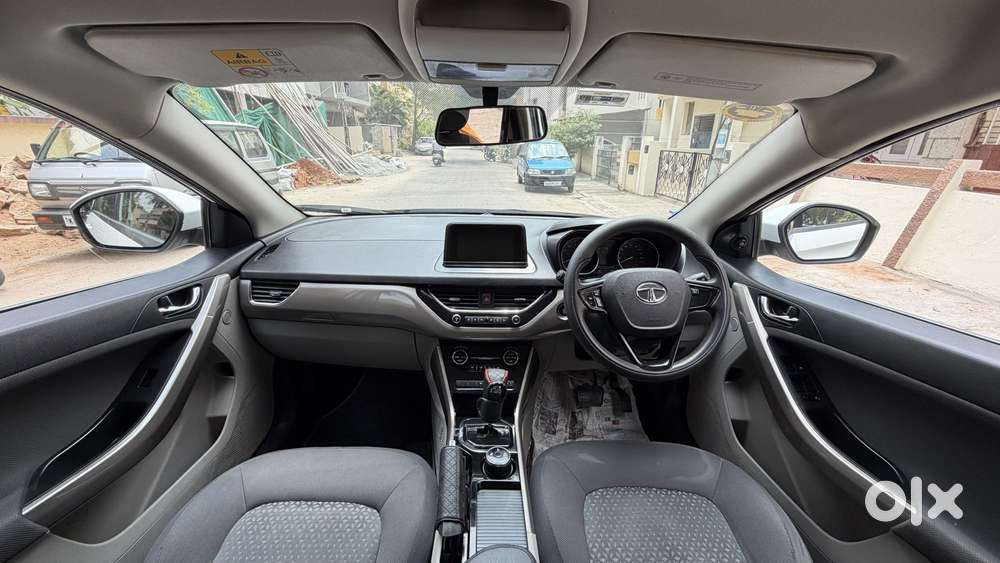 Tata Nexon 1.2 Revotron Xza Plus (o) Amt, 2018, Petrol