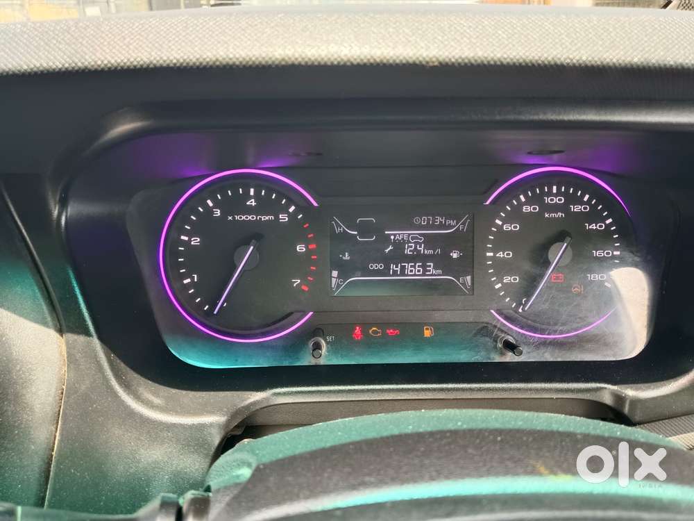 Mahindra Marazzo M6 8str, 2020, Diesel