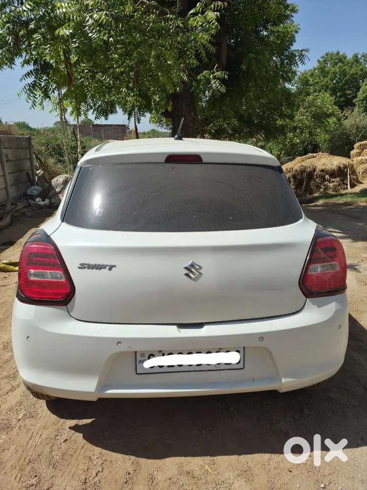Maruti Suzuki Swift 2022 Petrol 45000 Km Driven