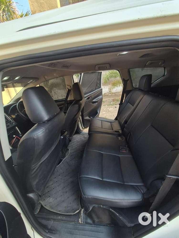 Toyota Innova Crysta 2018 Diesel 250000 Km Driven