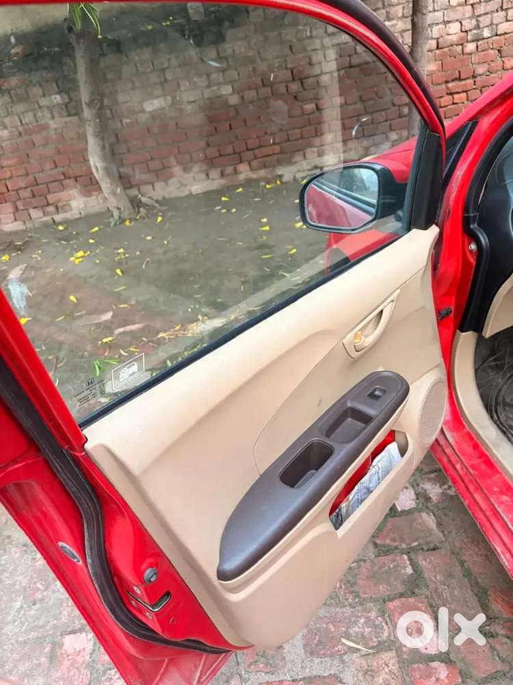 Honda Brio Petrol 2012