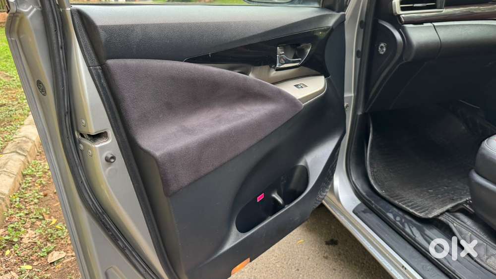 Toyota Innova Crysta 2.4 Vx Mt, 2018, Diesel
