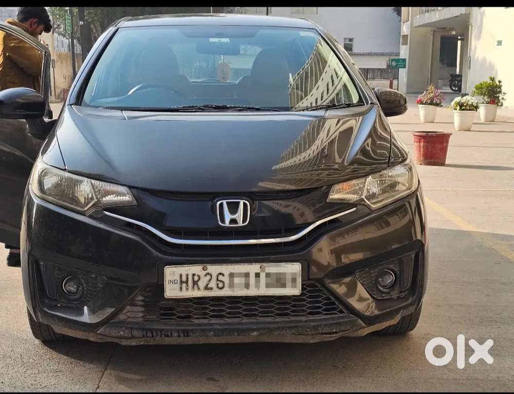 Honda Jazz 1.2 I-vtec Petrol Manual  2016  Single Owner  Black