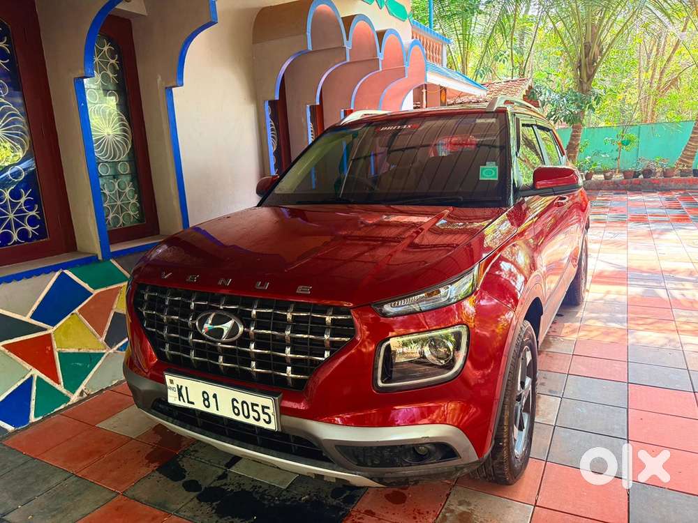 Hyundai Venue 2021 Petrol Well Maintained