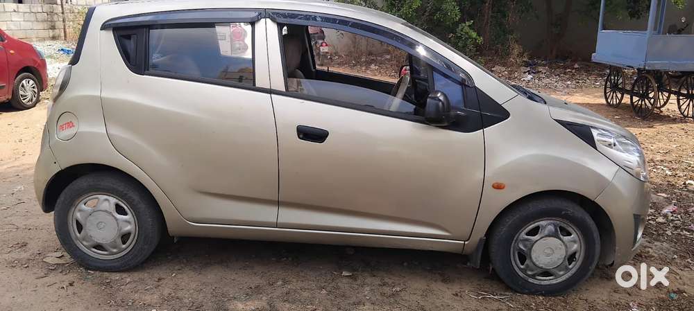 Chevrolet Beat, 2010, Petrol