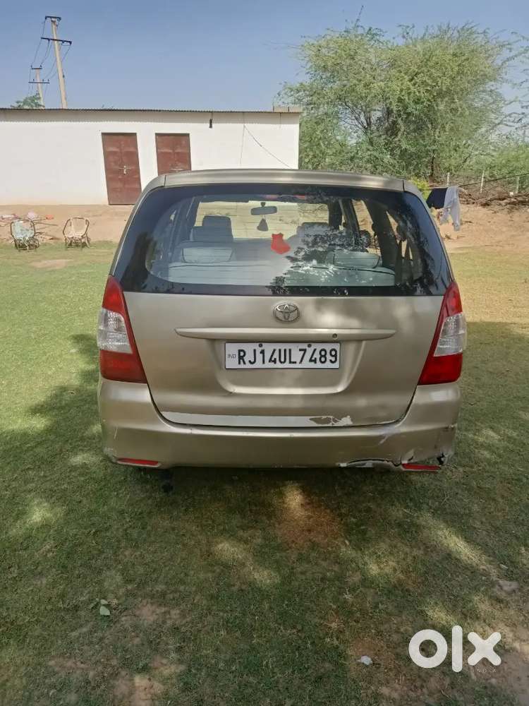 Toyota Innova Diesel 2011